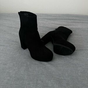 Black Heeled Boots